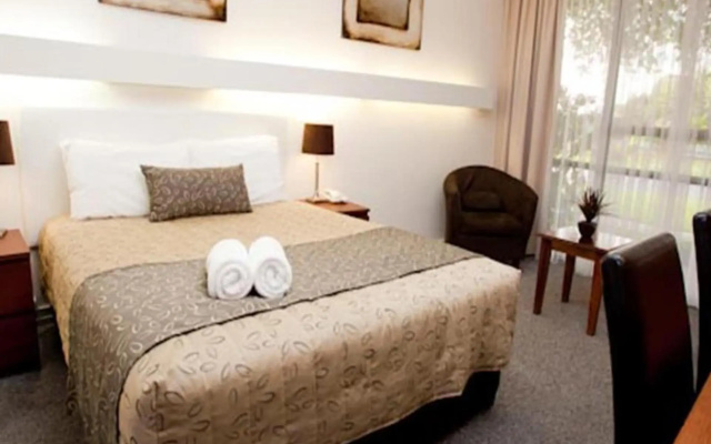 Connells Motel & Serviced Apartments – Guest Rooms – Traralgon