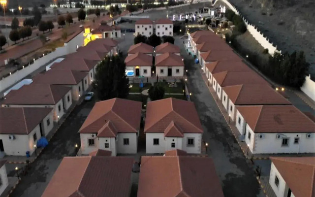 Lian Villas Resort