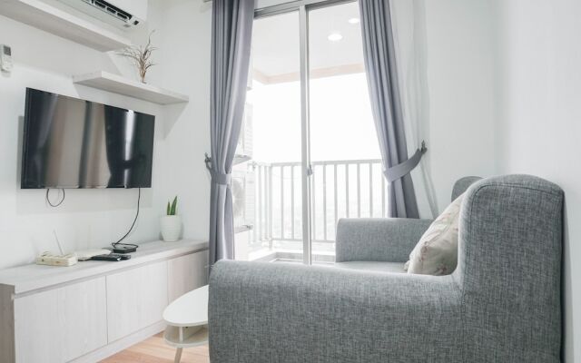 Spacious And Nice 2Br At Belmont Residence Puri Apartment