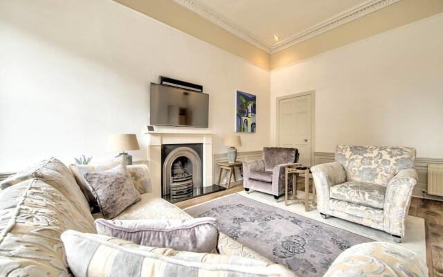 City Centre Georgian Maindoor 2Bed 2Bath Apartment