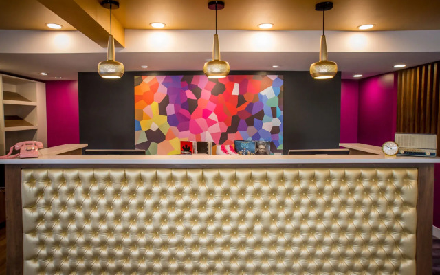 Hotel Zed Kelowna