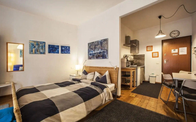 Studio Apartments Centro Storico Via Manno