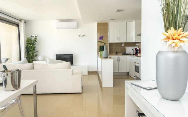 Apartamentos Delfín