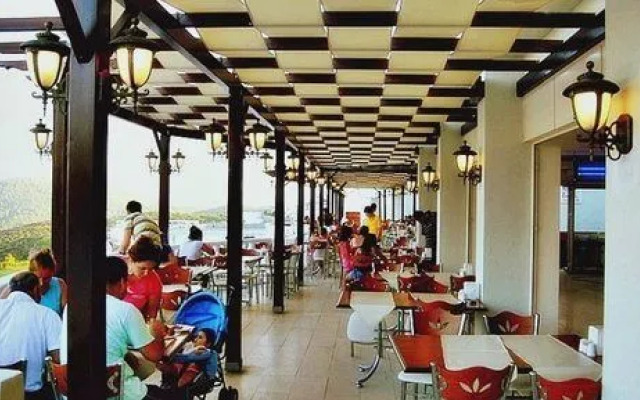 Flamingo Country Club