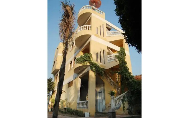 Sakkara Inn Hotel