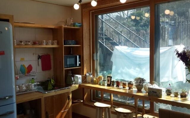 Jeonju j & j Guesthouse