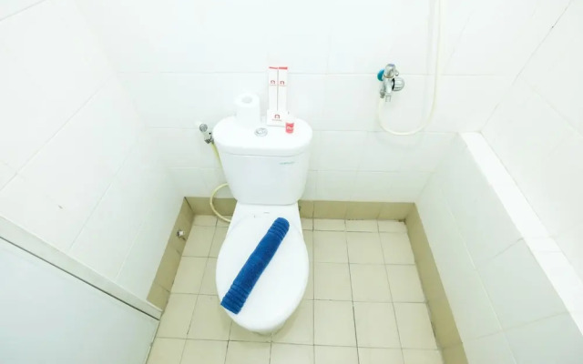 Elegant 2BR Bassura City Apartment near Bassura City Mall