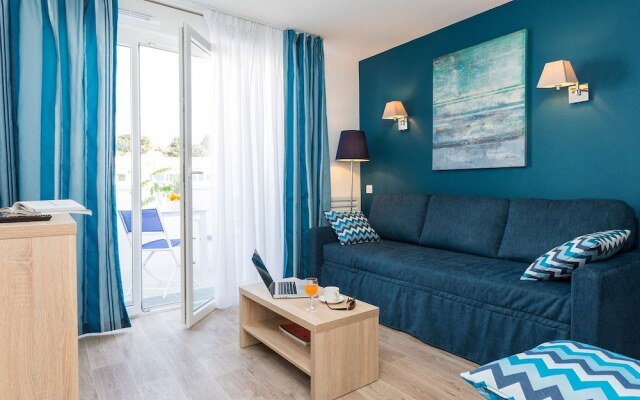 Beautiful house with dishwasher, on a special peninsula