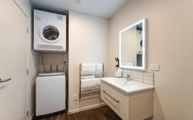 LQ Queenstown by Wyndham