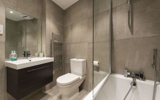 Luxury Frampton Apartment