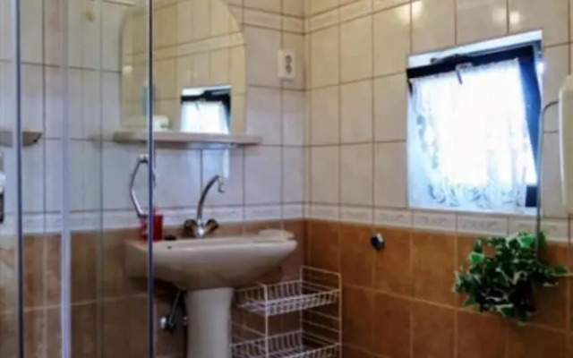 Apartment- 4 1 2 in Zalakaros