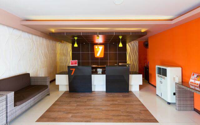 ZEN Rooms Kuta Sunset Road 2