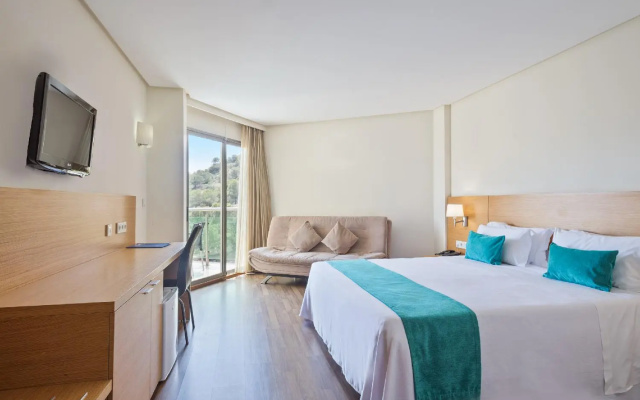 Cullera Holiday Hotel
