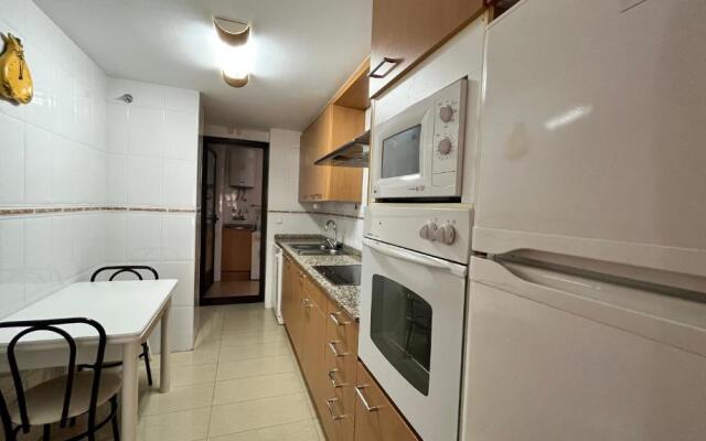 Apartamento en edi Paradise, con piscina y parking 141B - INMO22