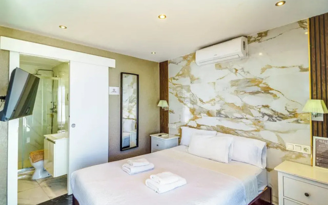 Costa Marbella Star Light
