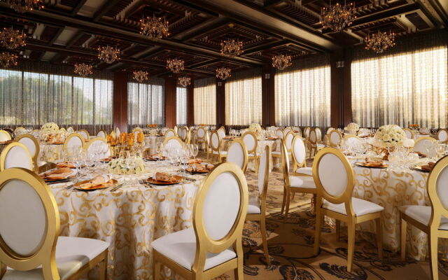 Grand Hills Hotel & Spa