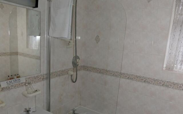Beechwood Close Hotel