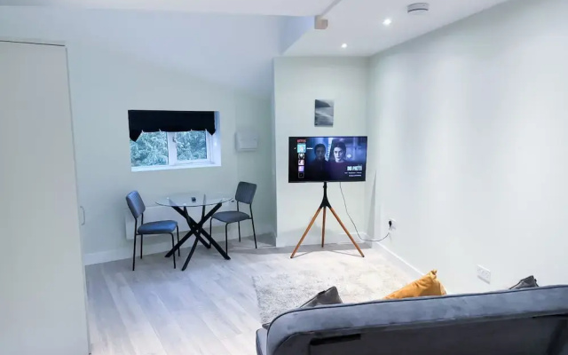 142 Huntingdon Town Centre Apartments