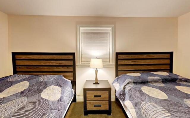 Put-in-Bay Waterfront Condo #105