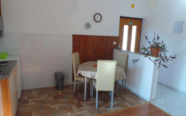 Apartments in Kornic/insel Krk 14471