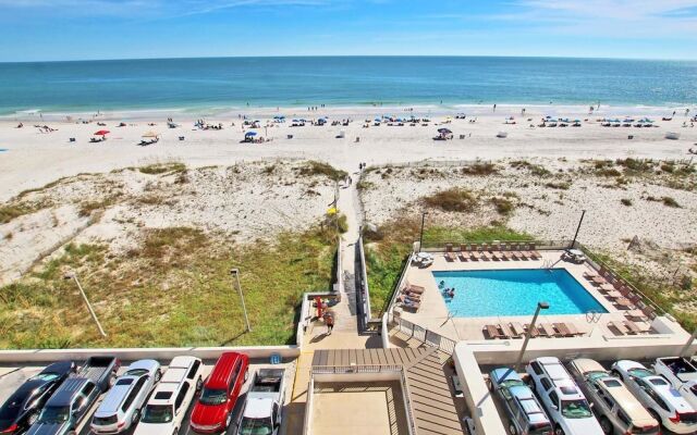 Island Winds East 605