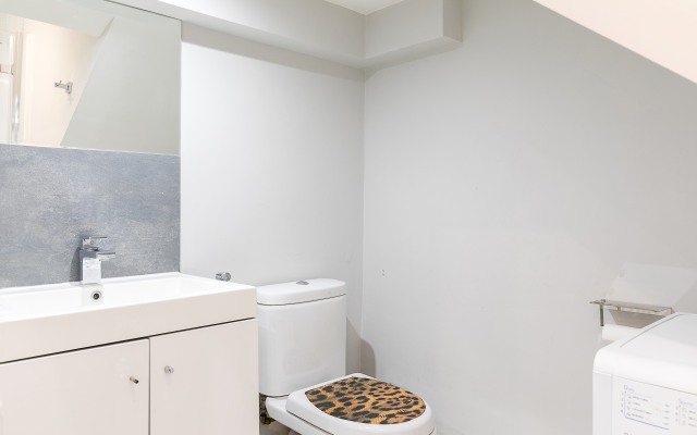 Modern 1-bedroom apartment next to Oxford st