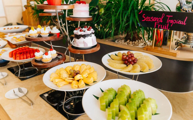 Sala Danang Beach Hotel