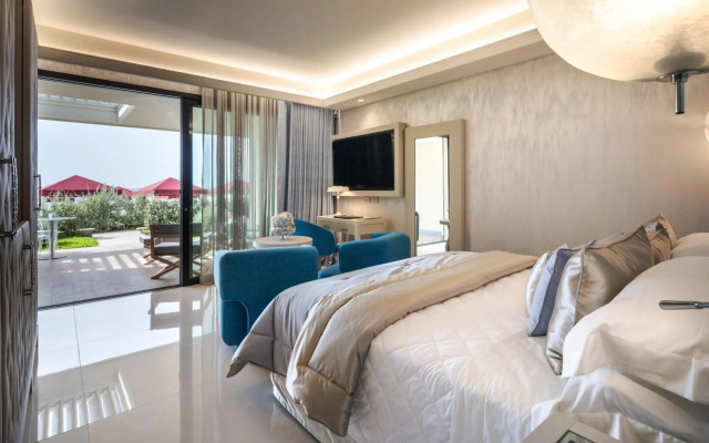 Cala Beach Resort