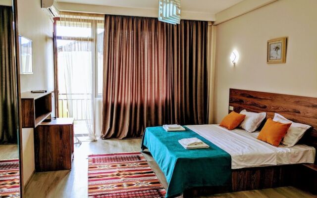 Hotel Canvas