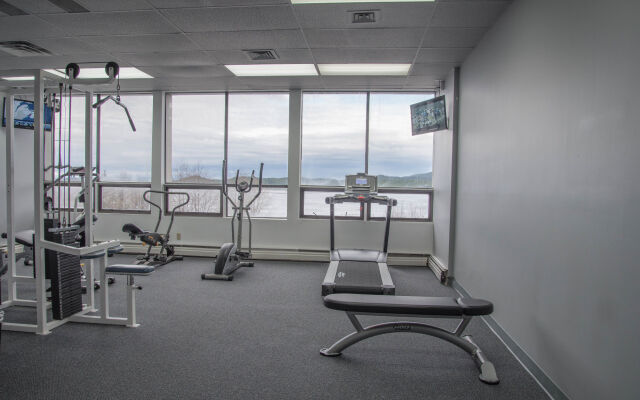 Highliner Hotel & Conference Centre