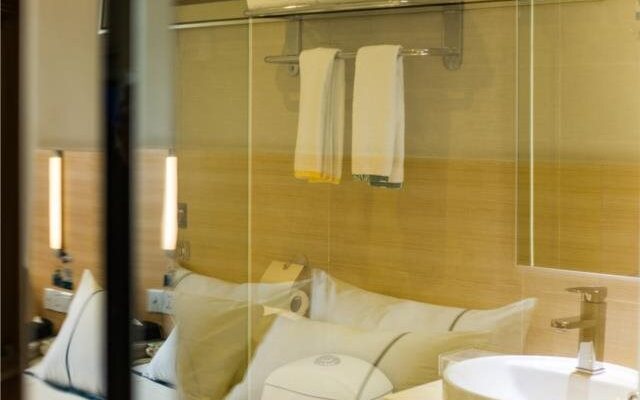 City Comfort Inn Guilin Lingui Jinshan Square