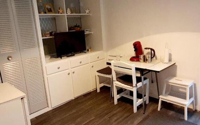 STUDIO en face de la forêt de FONTAINEBLEAU