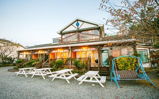 Seosan Sayblue Pension