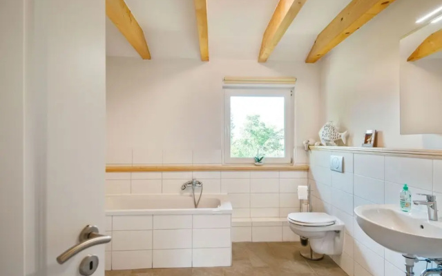 Tranquil Holiday Home in Winsen near River