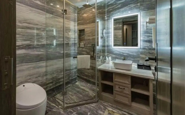 Rezen Hotel Wansheng International