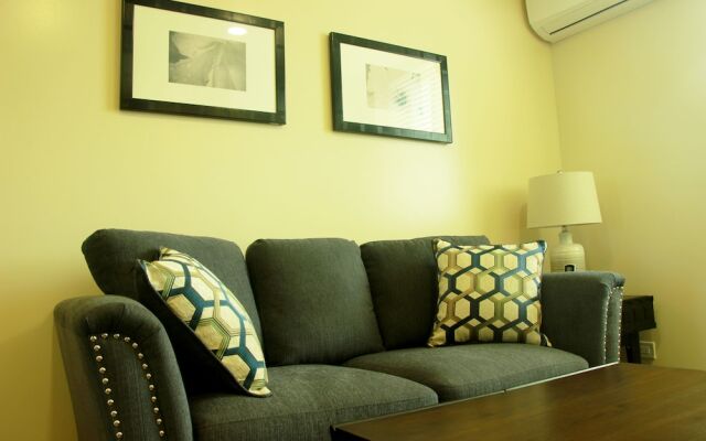 West Plaza Hotel at Lebuu Street