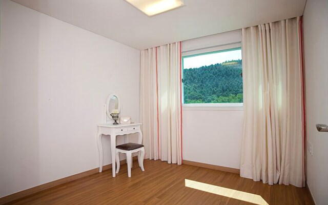Gapyeong Rowa River View Pension
