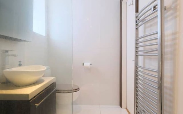 Newly Furnished Patio Flat In Peckham