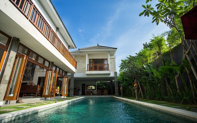 Villa Khaleesi