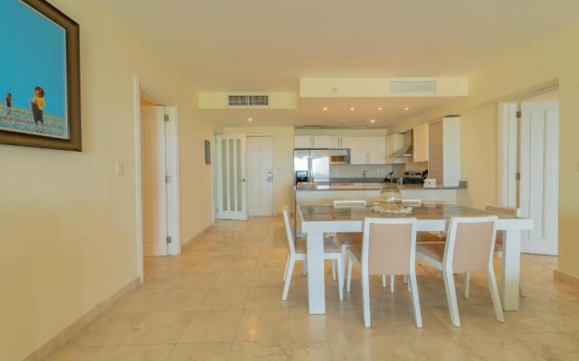 Punta Palmera Beach Front 3b Apartment Cap Cana