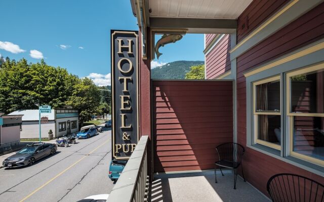 Kaslo Hotel