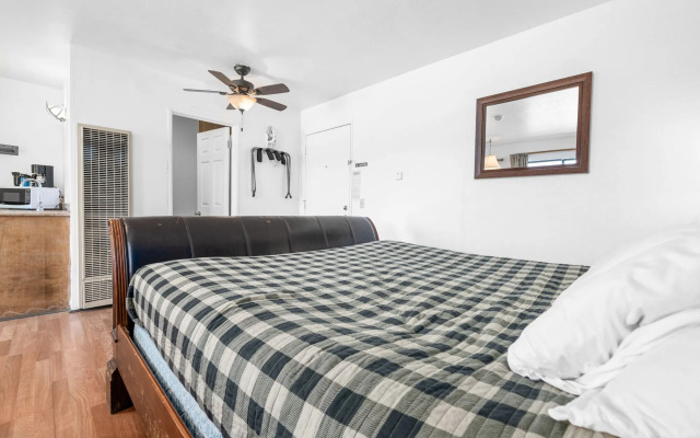 Big Bear Lakefront Lodge