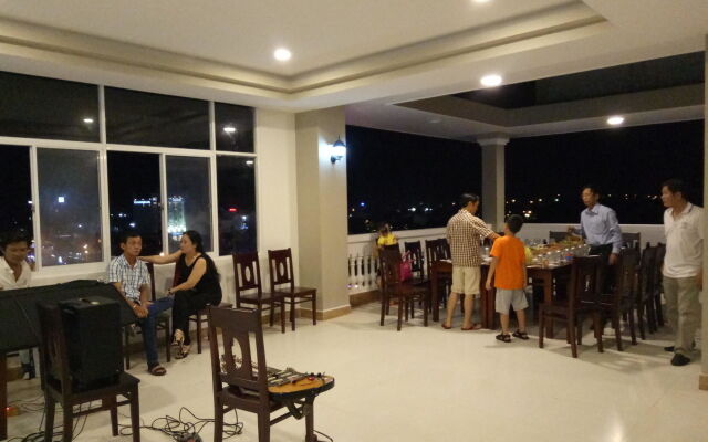 Thai Hoang Gia Hotel