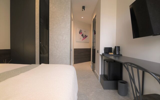 CityZoe Athens Suites