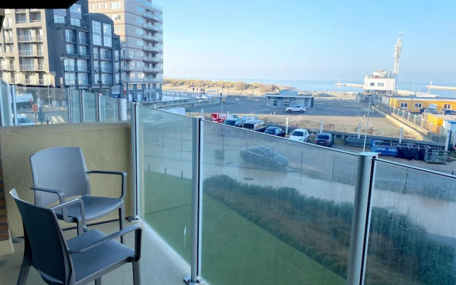 Apartment in Nieuwpoort With sea View