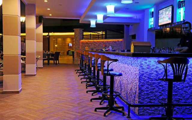 Almera Apart Hotel