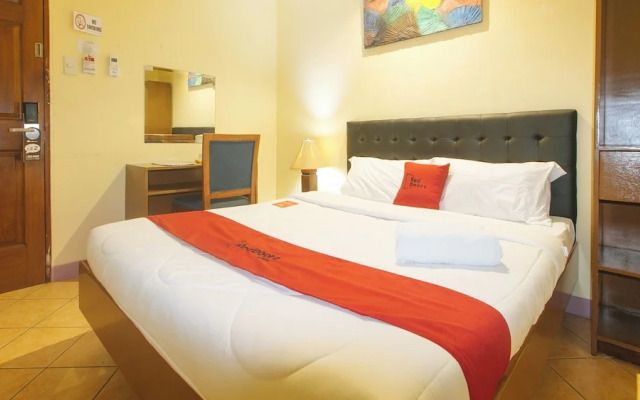 Reddoorz at Comfy Inn Ermita Manila