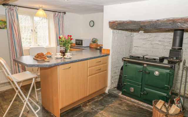 Turpike Cottage