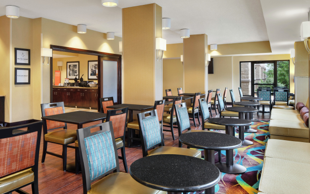 Hampton Inn Dallas-Irving-Las Colinas