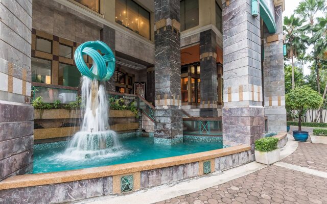 Radisson Hotel Chateau de Bangkok